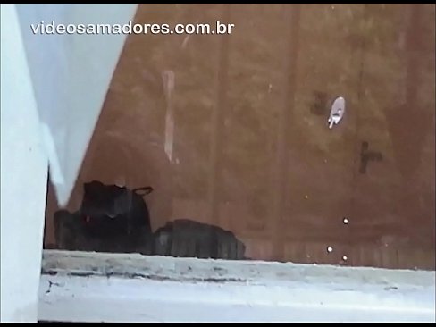 ❤️ Raġel qarn iħares lit-tfajla tiegħu ma' raġel ieħor, jirreġistra video fuck mingħajr ma jfixkel lill-koppja ️ Porn sabiħ lilna ❤