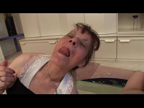 ❤️ Żewġ nanniet u nannu wieħed għandhom threesome ️ Porn sabiħ lilna ❤