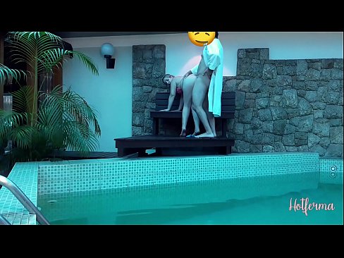❤️ Boss jistieden maid għall-pool, iżda ma setgħetx tirreżisti sħun ️ Porn sabiħ lilna ❤