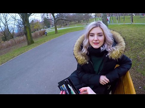 ❤️ Tibla kum sħun ta' barrani għall-flus - blowjob fil-park minn Eva Elfie ️ Porn sabiħ lilna ❤